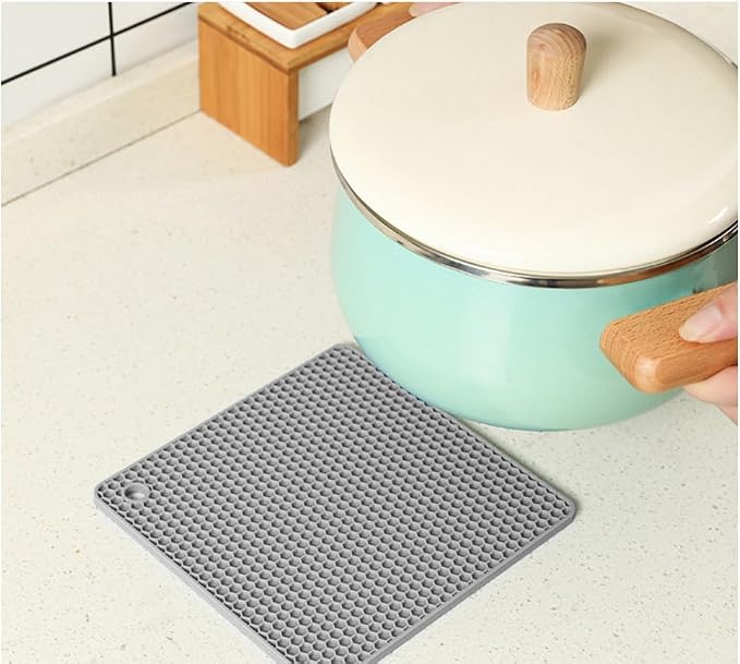 Silicone Non-Slip, Heat Resistant & Water-Trapping Trivet Mats for Hot Pots & Pans & Dishes & Cookware, Multipurpose Kitchen Table Coaster, 7.1 Inch, 3 Pcs, Grey