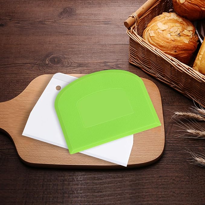 Plastic Cutting Bread Scraper Tool Pastry Knife Dough Cutter Bread Bow Bench Knife - 2 Pieces Green and White