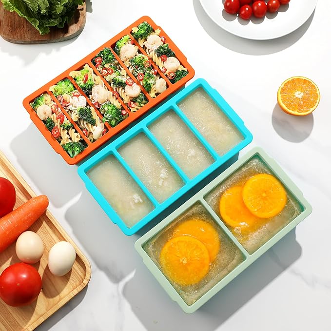 Doasuwish 3-Pack Silicone Freezer Trays with Lid,2 Large 2-Cup(500ml)&4 Medium 1-Cup(250ml)&6 Small 1/2-Cup(125ml) Soup Freezer Container Molds,Ice Cube Tray For Meal Prep&Freezing Soup,Stews,Sauces