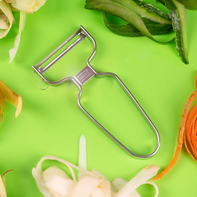 Lurch Universal Stainless Steel Peeler - Stainless Steel Blade with Japanese Technology, Movable Blade Head for Effortless Peeling, Ergonomic Handle for Secure Grip, Ideal for Fruit & Vegetables