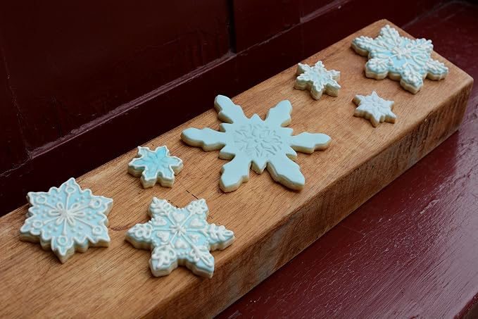 R&M International Snowflake Cookie Cutters, Assorted Sizes, 7-Piece Set, Blue