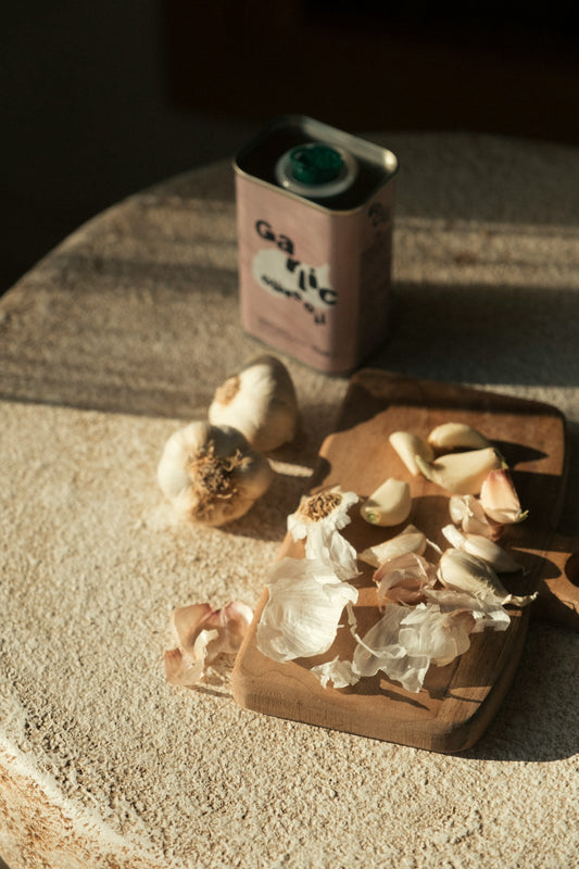 Why Pressing Garlic Beats Mincing (And When It Doesn't)
