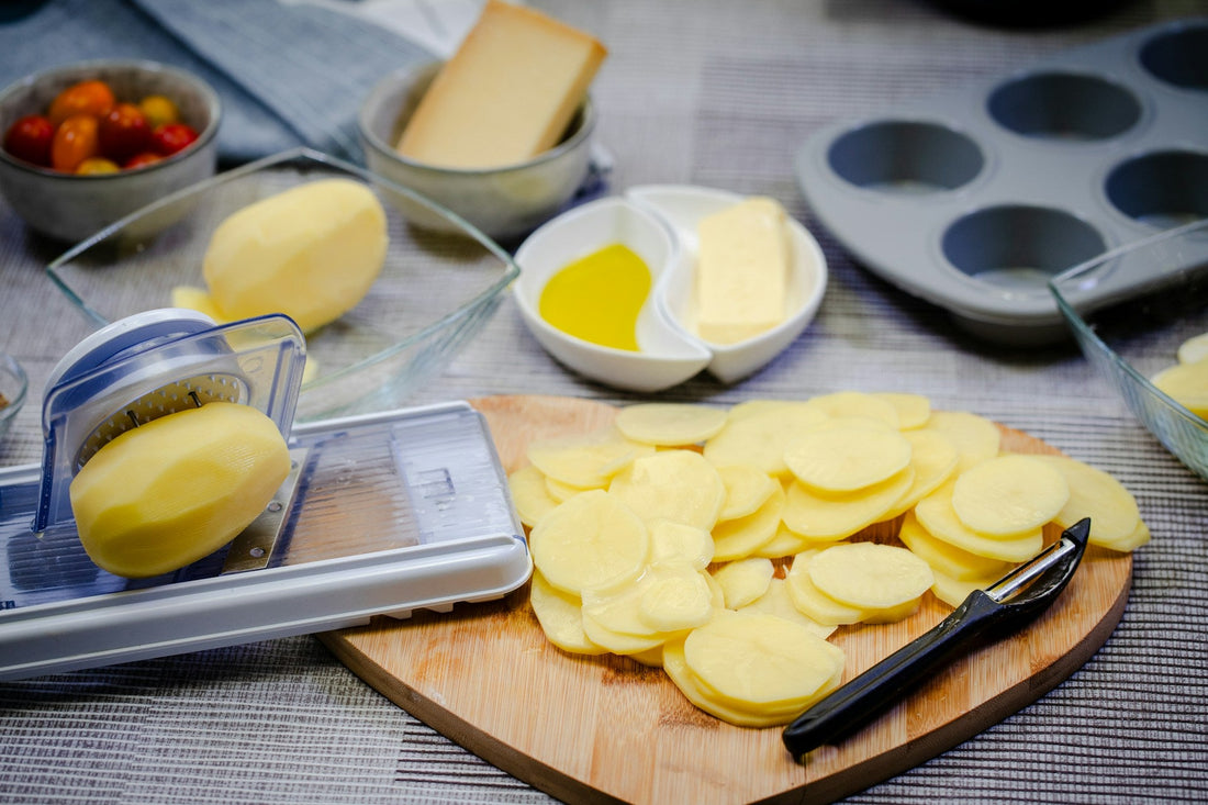 Mandoline vs Knife: When Is Each Actually Worth Using?