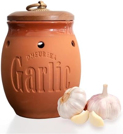 Garlic Keeper with Wooden Lid, 19 oz Clay Garlic Storage Container to Keep Garlic Cloves Fresh Longer, Countertop Organizer, Farmhouse Kitchen Decor and Accessories, Terracotta