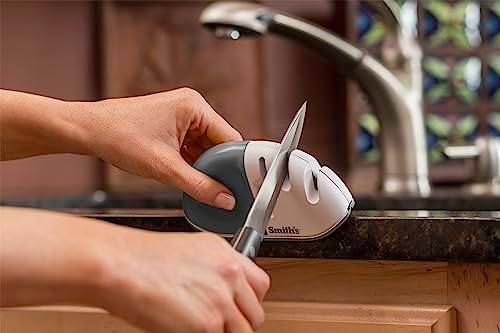 Smith's 51003 Diamond Edge Grip™ MAX 2-Stage Sharpener – White - Compact - Non-Slip Base - Patented V Grip – Sharpen Knives & Scissors - Diamond & Ceramic Sharpeners