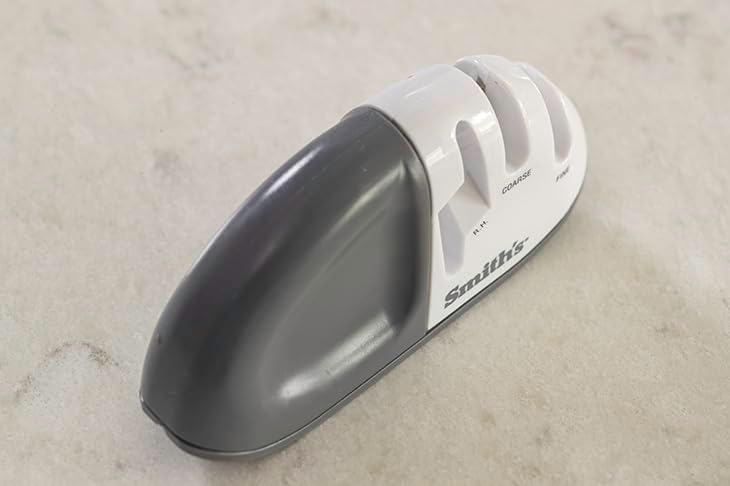Smith's 51003 Diamond Edge Grip™ MAX 2-Stage Sharpener – White - Compact - Non-Slip Base - Patented V Grip – Sharpen Knives & Scissors - Diamond & Ceramic Sharpeners