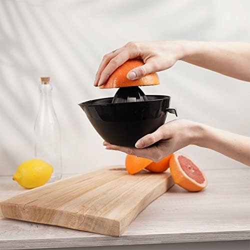 Vilde Lemon Juicer Citrus Juicer Manual Hand Operated for Large Fruits Grapefruits Orange Black with Spout Handle