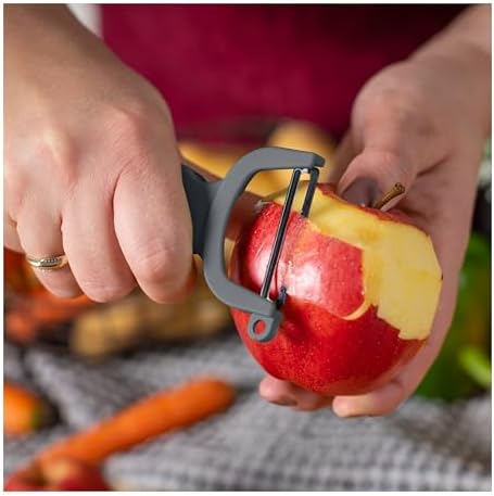 Kuhn Rikon Bar Keeper’s Friend – Original Swiss Peeler Set (2-Pack) | Professional Citrus Garnish & Vegetable Peeler Duo | Razor-Sharp, Lightweight, Made in Switzerland