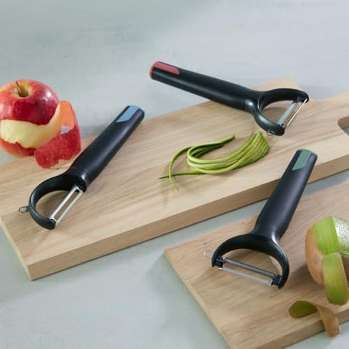 Richardson Sheffield Y Peeler, Peeler, Fine Serrated Julienne Blade, Vegetable Peeler, Potato Peeler with Potato Eye Remover, Stainless Steel Peeler, Dishwasher Safe - Black