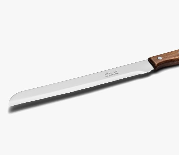 Arcos Bread Knife 7 Inch Nitrum Stainless Steel and 170 mm blade. Obtain a great variety of cuts for your food. Ideal knife for daily domestic use. Series Latina. Color Brown.