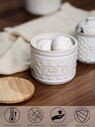 Ceramic Garlic Keeper with Lid, Garlic Holder 4.3-Inch (Vintage Whtie)