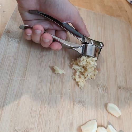 KESEM Metal Garlic Press, Manual Garlic Mincer Squeezer Chopper Garlic Crusher Masher Cutter Presser Kitchen Gadget Tool for Garlic Ginger and more, Small, Silver