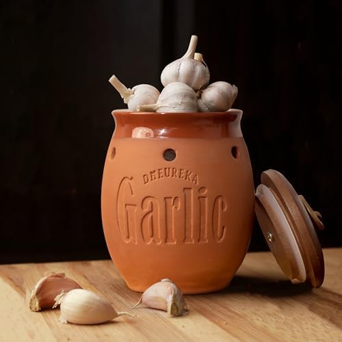 Garlic Keeper with Wooden Lid, 19 oz Clay Garlic Storage Container to Keep Garlic Cloves Fresh Longer, Countertop Organizer, Farmhouse Kitchen Decor and Accessories, Terracotta