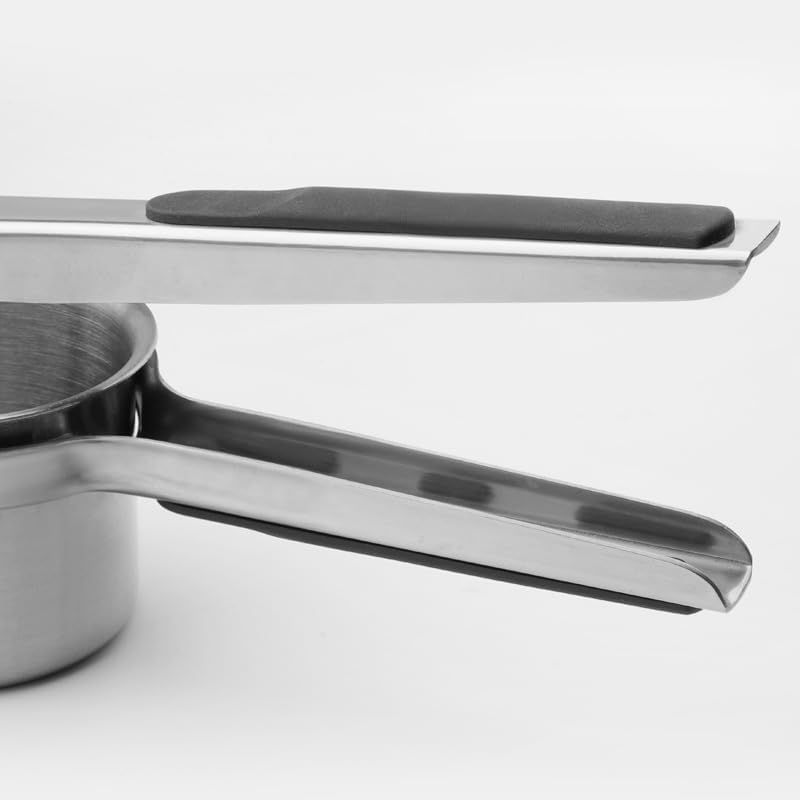 Potato Ricer, Heavy Duty Stainless Steel Potato Masher and Ricer Kitchen Tool, Press and Mash Kitchen Gadget (Silicone handle), Silver