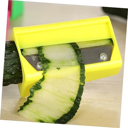 4Pcs Mini Vegetable Fruit Peeler Slicer Set Colorful Carrot Cucumber Sharpener Kitchen Gadget for Easy Food Preparation
