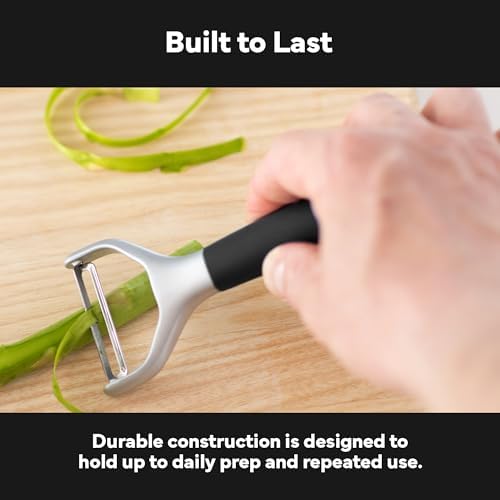 Misen Stainless Steel Vegetable Peeler - Dishwasher Safe Y Peeler - Easy to Use with Potatoes, Cabbage, Carrots, and More - Progessional Grade Kitchen Tool - Black