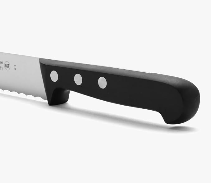 Arcos Bread Knife 8 Inch Nitrum Stainless Steel and 200 mm blade. Obtain a great variety of cuts for your food. Ideal knife for daily domestic use. Series Universal. Color Black