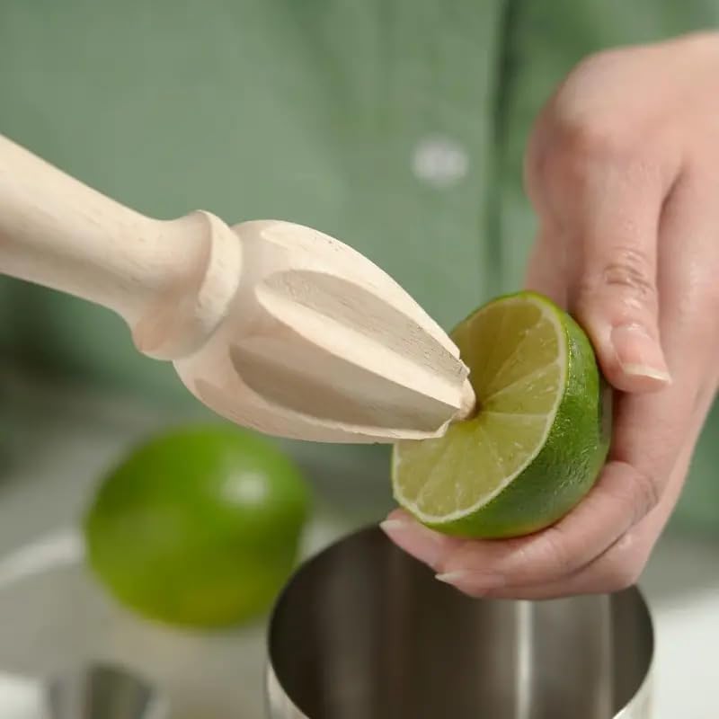 Wooden Citrus Reamer 6.1 Inches – Manual Lemon Squeezer and Citrus Juicer for Limes, Oranges, Lemons – Handheld Wooden Juice Extractor – Natural Brown Wood