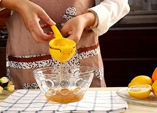 Handheld Lemon Squeezer/Citrus Juicer, Yellow