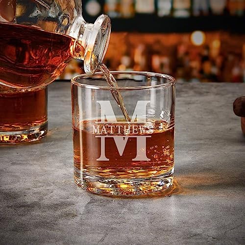 Bullet Whiskey Chilling Stones Gift Set - Whiskey Glasses and Wooden Box (Oakmont - Bullet Stones)