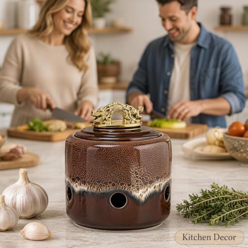 Ceramic Garlic Keeper with Lid, Garlic Storage for Kitchen Counter