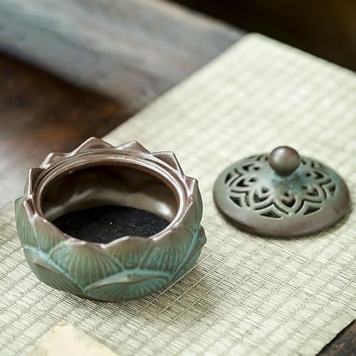 Flower Shape Garlic Keeper with Ventilated Lid Stylish Ceramic Garlic Holder, Garlic Jar for Organizing, Garlic Storage Container