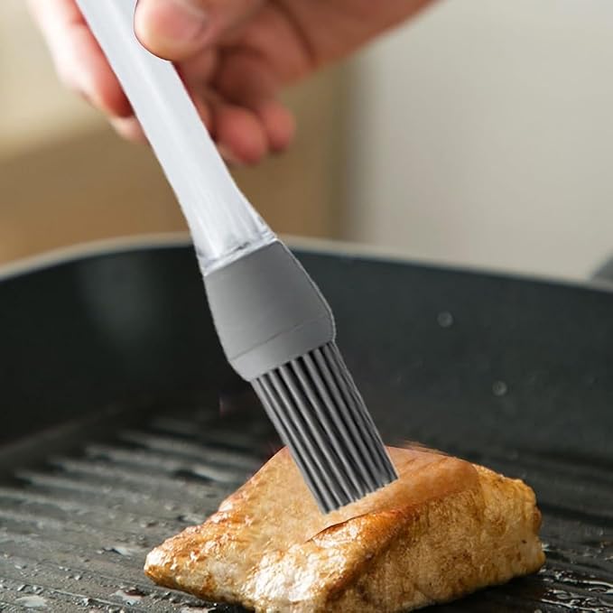 Silicone Oil Brush Basting Pastry Brush for BBQ Grilling Baking, 2026 New Heat Resistant Spread Oil Butter Sauce for Cooking, for Kitchen Gadget Home Outdoor Use (3PCS)