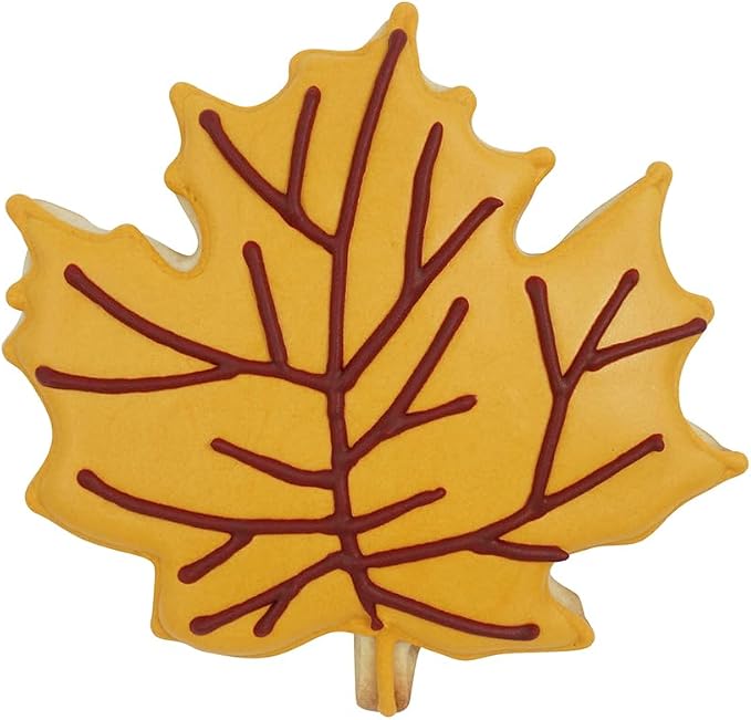 R&M Thanksgiving and Fall Leaves Gift Set. Includes 5-Piece Assorted Size Maple Leaf Cookie Cutters