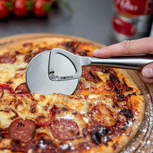 BOSKA Cheese & Pizza Slicer Copenhagen/Cheese Cutter/Pizza Wheel for Pizza and Flammkuchen/Dishwasher-Safe/Ergonomic/Lightweight/Multifunctional/Stainless Steel