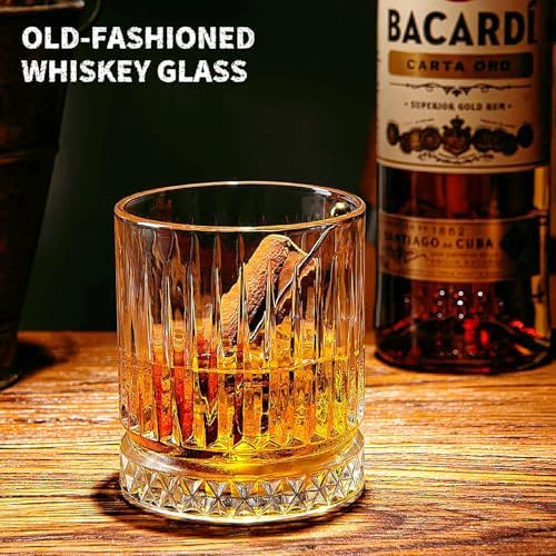 Whiskey Gift Set – 2 Bourbon Glasses with 6 Skull Whisky Stones, Cool Bourbon Scotch Set Gifts, Skull Gifts for Men Dad Husband, Drinking Gift for Holiday Father's Day Birthday