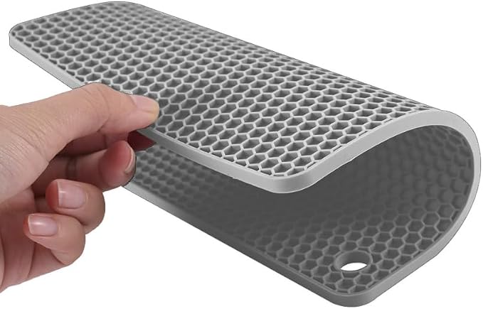 Silicone Non-Slip, Heat Resistant & Water-Trapping Trivet Mats for Hot Pots & Pans & Dishes & Cookware, Multipurpose Kitchen Table Coaster, 7.1 Inch, 3 Pcs, Grey