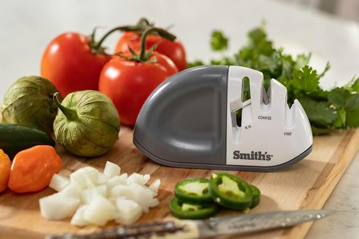 Smith's 51003 Diamond Edge Grip™ MAX 2-Stage Sharpener – White - Compact - Non-Slip Base - Patented V Grip – Sharpen Knives & Scissors - Diamond & Ceramic Sharpeners