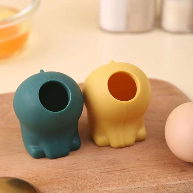 ULTECHNOVO Silicone Egg Separator, Quickly and Easily Separate Yolk from White, Ideal for Baking and Cooking