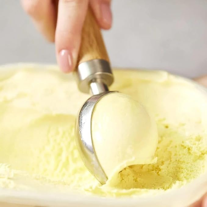 Culinare Naturals C70003 Ice Cream Scoop | Sustainable Bamboo/Stainless Steel | (L)450mm x (W)20mm | Manual Hand Held Ice Cream Serving Tool/Utensil | Metal Scoop/Spoon | Not Dishwasher Safe