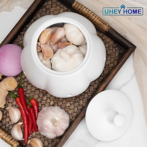 Ceramic Garlic Keeper for Counter, Large Garlic Storage with Lid Garlic Saver for Kitchen to Keep Your Cloves Fresh Longer, White