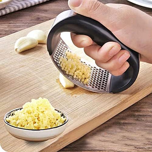 Garlic Press Rocker, Kitchen Stainless Steel Garlic Mincer Crusher, Professional Heavy Soft-Handled Crush Garlic, Garlic Mincer Crusher, Silicone Garlic Peeler, Rust Proof, Black