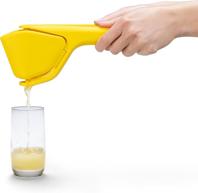 Dreamfarm Fluicer Fold-Flat Citrus Juicer - Lemon Easy, manual fresh lemon juice squeezer with pip catcher, suits lemons and limes, compact storage, 10" | Space-saving storage, gets every last drop