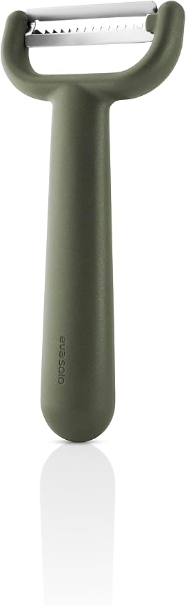 EVA SOLO | Green Tools julienne Peeler | Efficient peeler for making impressive vegetable or fruit ribbons or strips | Danish Design & Functionality | Kitchen Gadgets & Accessories