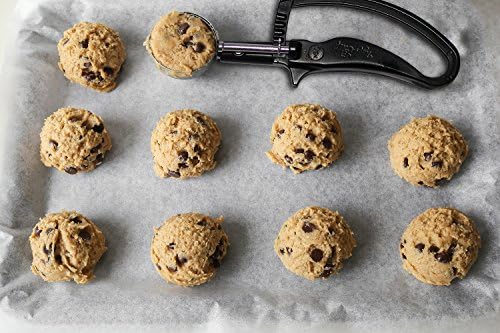 Tiger Chef Set of 9 Color Coded Easy Grip Left & Right Ergonomic Squeeze Handle Ice Cream Scooper, All-purpose Stainless Steel Dishers For Ice Cream, Cookie Dough, Meat Balls, Rice, etc. NSF Certified