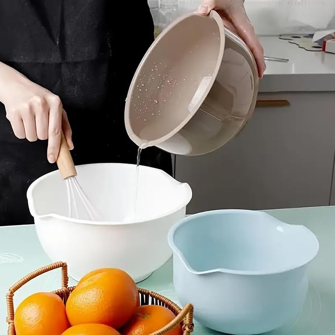 Nesting Plastic Mixing Bowls, Set Of 3, 1.5 quart, 2 quart, 2.5quart, Nesting Bowls with Non Slip Base and Easy Pour Spout, Dishwasher Safe