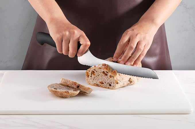 New Star Foodservice Essential 9-Inch Offset Serrated Bread Knife, German Steel