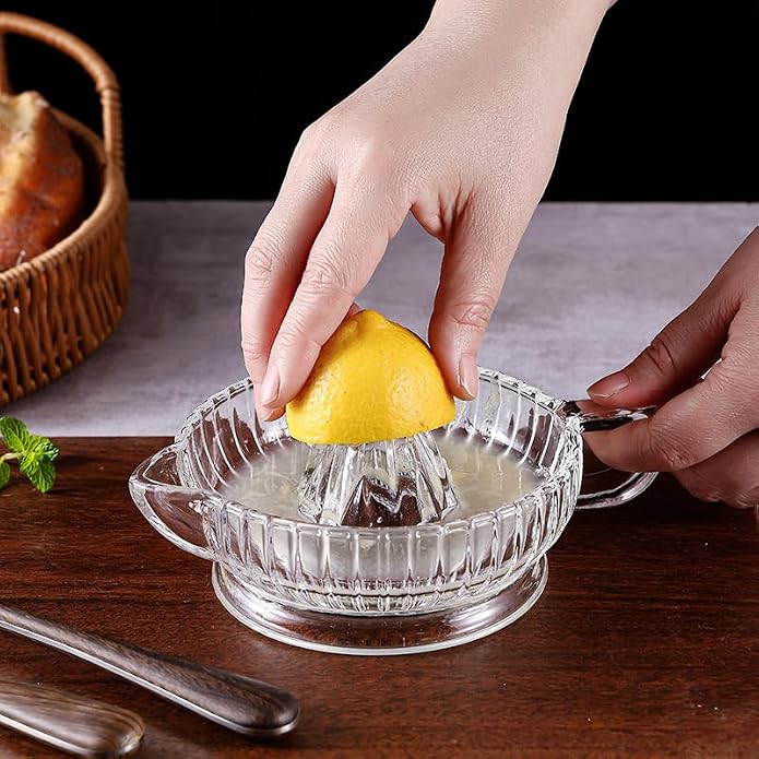 Manual Lemon Citrus Juicer with Handle and Pour Spout Clear Glass Orange Juice Extractor for Lime Home Kitchen Bar Gadget