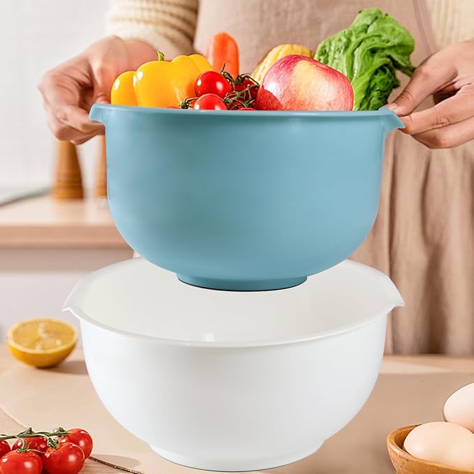 Nesting Plastic Mixing Bowls, Set Of 3, 1.5 quart, 2 quart, 2.5quart, Nesting Bowls with Non Slip Base and Easy Pour Spout, Dishwasher Safe