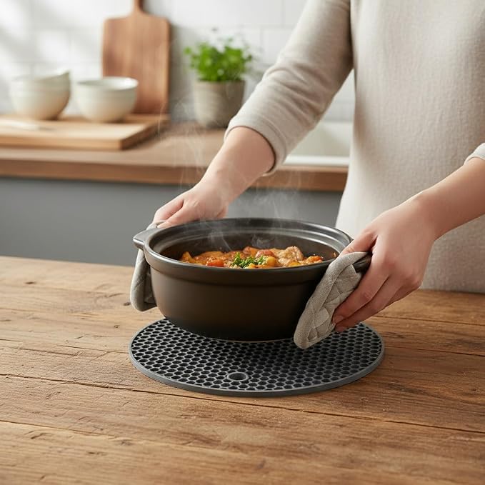 6-Pack Silicone Trivet Mats, Heat Resistant Hot Pads, Dishwasher Safe Kitchen Mats, BPA-Free Pot Holders for Table, Countertop, Stove, Honeycomb Design (Dark Grey, 7“ Round)
