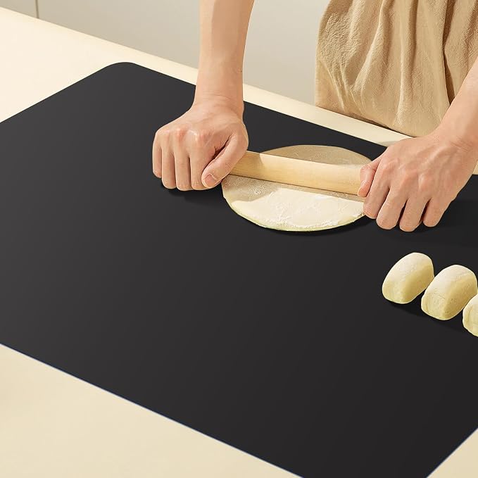 Food-Grade Silicone mat，2MM Extra Thick Silicone Mats for Kitchen Counter, 25.6" x17.7" Non-Slip Waterproof Large Countertop Protector Mat, Heat Resistant Mat, Silicone Placemat (Black)