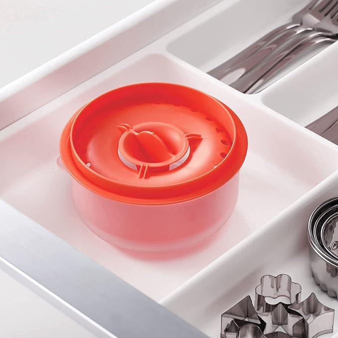 Egg White Filter, Household Egg Separator Multiple Leaking Holes Plastic Kitchen Convenient Kitchen Gadgets for Baking for Cake(Dark Orange)