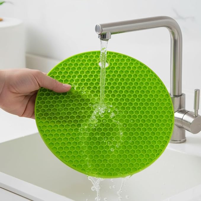 6-Pack Silicone Trivet Mats, Heat Resistant Hot Pads, Dishwasher Safe Kitchen Mats, BPA-Free Pot Holders for Table, Countertop, Stove, Honeycomb Design (Green, 7“ Round)