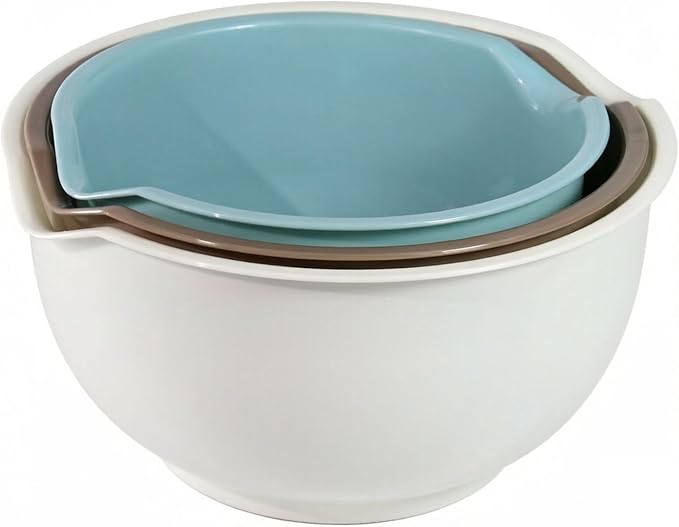 Nesting Plastic Mixing Bowls, Set Of 3, 1.5 quart, 2 quart, 2.5quart, Nesting Bowls with Non Slip Base and Easy Pour Spout, Dishwasher Safe