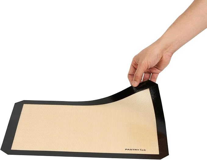 Restaurantware Non-Stick Baking Mat - 1 Count 11.8 x 15.7 Inches Silicone Baking Sheet Liner Heat-Resistant Reusable Pastry Mat Durable Non-Slip Black