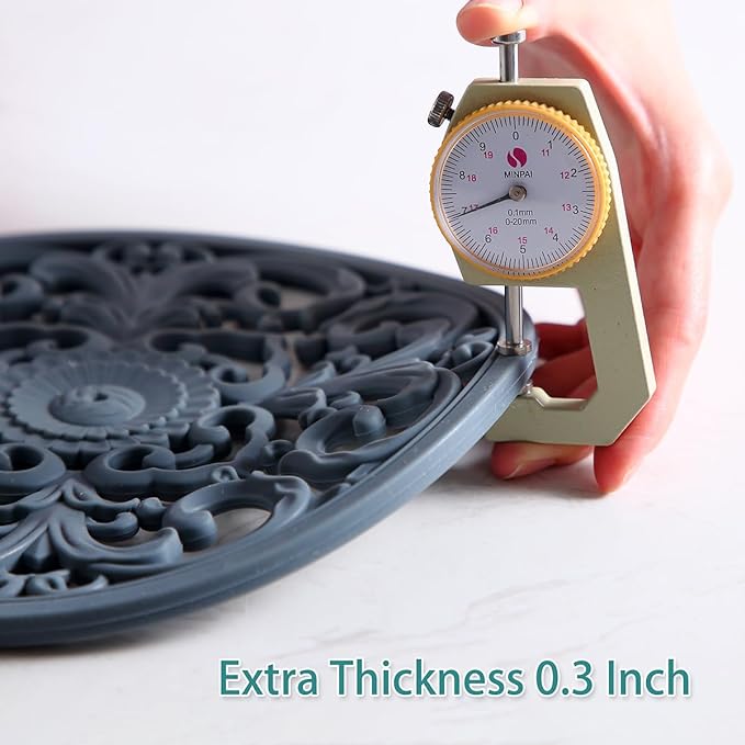 Extra Thick Silicone Trivet Mat for Hot Dishes, Hot Pots and Pans, Pot Holder, Hot Pad to Protect Your Table and Countertop, Kitchen Decor and Accessories,Warm Grey,Set of 3